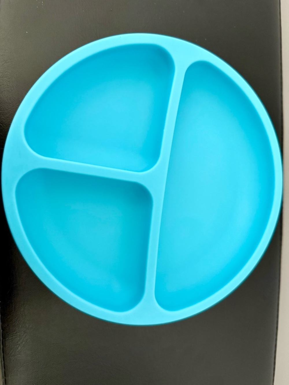 WeeSprout Silicone Suction Plate with lid